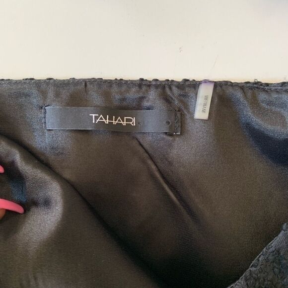 TAHARI MINI SKIRT - Picture 7 of 12
